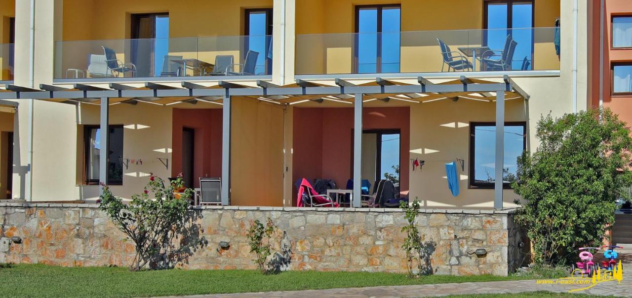 Oasis By The Sea Apart otel Chiliadou  Dış mekan fotoğraf
