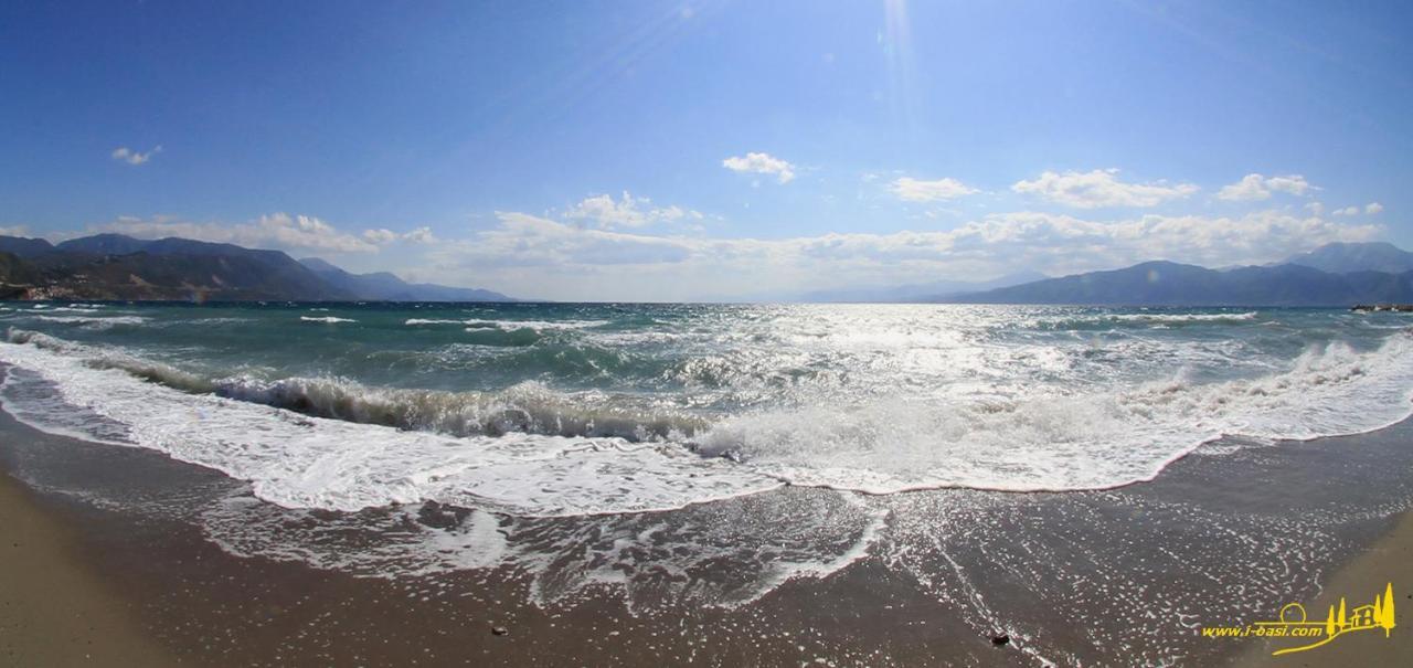 Oasis By The Sea Apart otel Chiliadou  Dış mekan fotoğraf